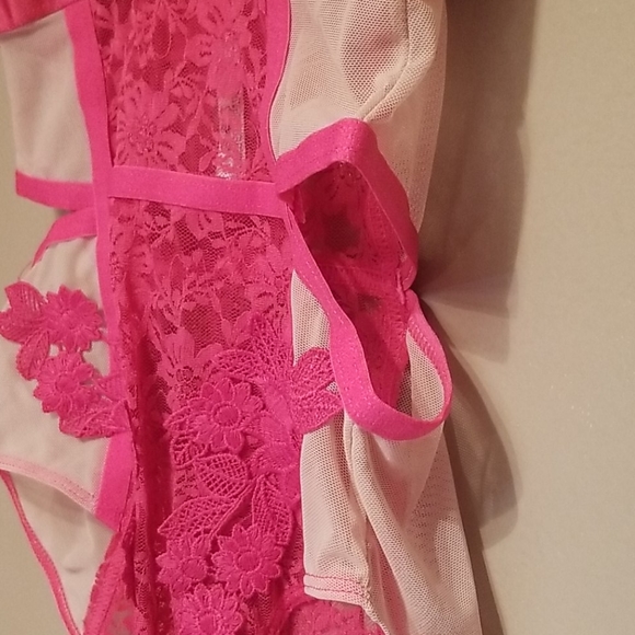 🆕️Medium French Affair Fuschia/nude bodysuit - Picture 7 of 12